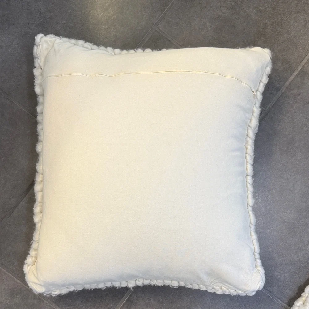 Aavie Pillow Chunky Knit Cream with insert